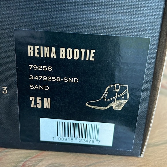 Frye Reina Leather Bootie {Size 7.5} - Picture 5 of 5